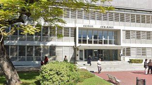 El Tribunal de Juicio y Apelaciones de Paraná impuso la pena de 12 años de prisión de cumplimiento efectivo a un hombre que abusó a una menor.
