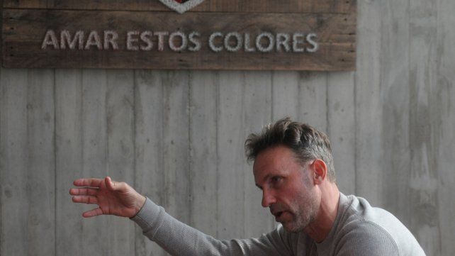 Lucas Bernardi está de nuevo en el ruedo en Newells. Ahora será el entrenador de la reserva.