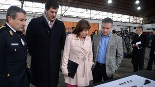 Hay 25.000 prófugos de la Justicia en el país, dijo la ministra Bullrich