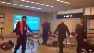 El ataque de furia de un hombre al ser increpado por la Afip en el aeropuerto de Mendoza