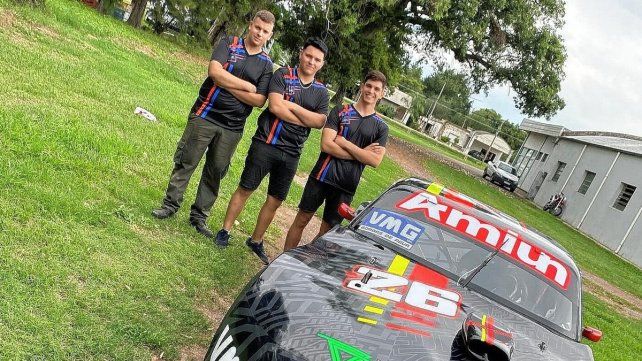 Ian Reutemann con su coupé Chevy competirá en el Car Show Santafesino en San Jorge.