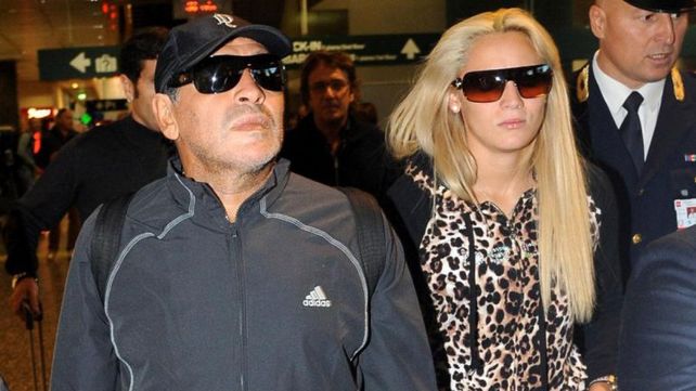 Maradona y Rocío Oliva discutieron en un hotel de Madrid y tuvo que intervenir la policía.