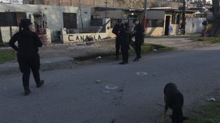 Barrio Gráfico: acribillaron a un hombre que estaba sentado frente a su casa