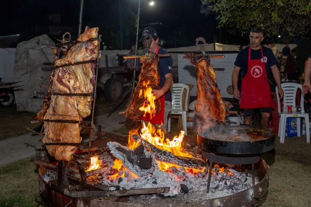 Roldán vivió una nueva edición de la Fiesta de Colectividades