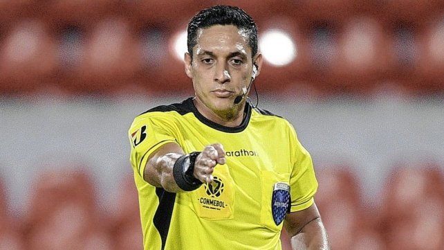 En Chile cuestionan la designación de Valenzuela contra Argentina