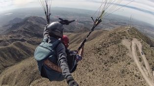 Un hombre se mató al caer con un parapente en Mendoza