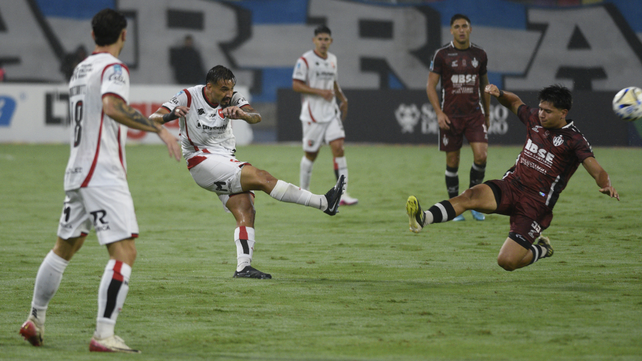 Rodrigo Herrera remata
