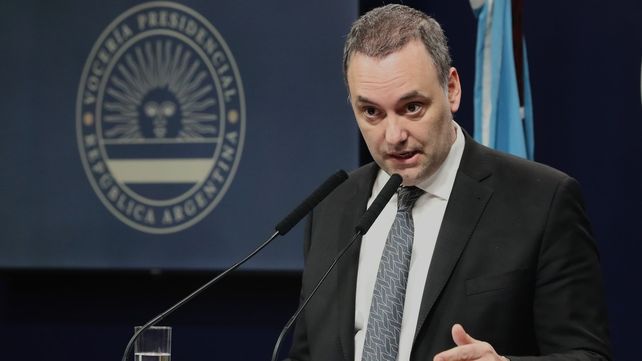 El vocero presidencial Manuel Adorni reveló que el gobierno auditará el sistema de pensiones por invalidez.