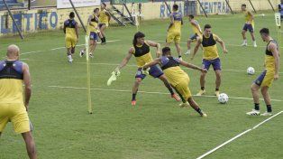 El plantel de Central se entrenó por la mañana en el predio de Arroyo Seco. El jueves va contra Douglas Haig.