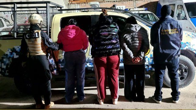 La investigación inició cuando intentaron ingresar a la Unidad Penal N° 8 de Federal una encomienda enviada desde Paraná mediante un servicio de mini bus