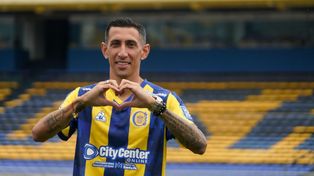 Viene a ofrecer su corazón. Angel Di María regresa oficialmente a Central y jugará después de 18 años en el Gigante. La emoción a flor de piel en una jornada histórica.