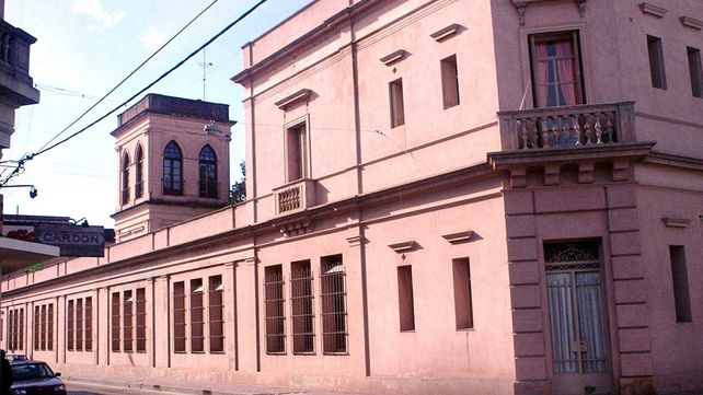 Ubicado sobre calle Galarza