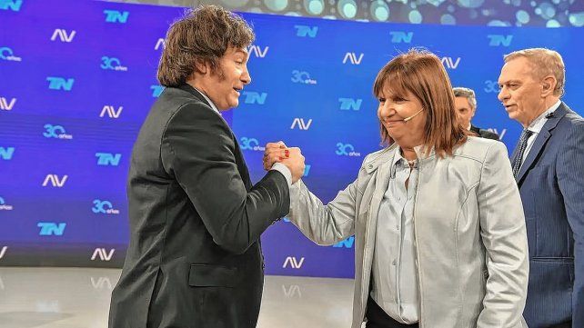 El presidente electo Javier Milei y la designada ministra de Seguridad Patricia Bullrich