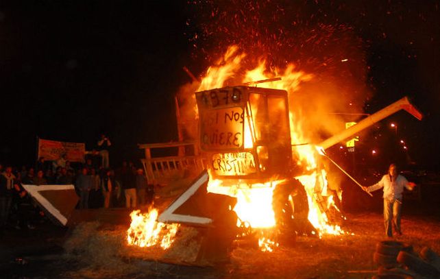 el conflicto. La protesta agraria provocó una gran tensión al inicio de la gestión de Cristina en 2008. (Foto: E. Rodríguez Moreno)