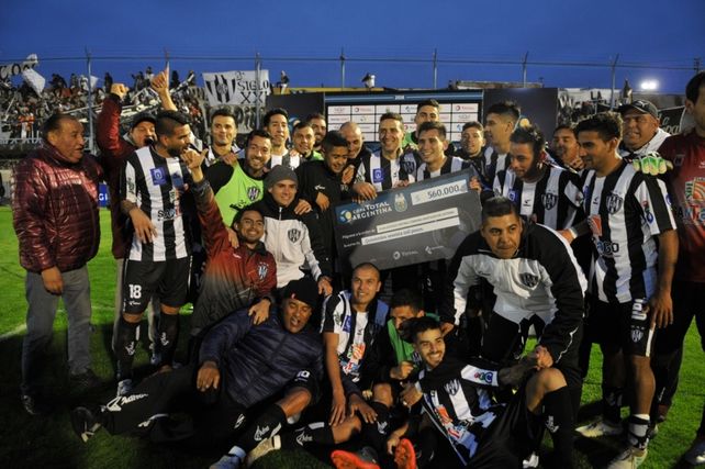 Copa Argentina: Central Córdoba (SdE) dio la nota frente a Vélez
