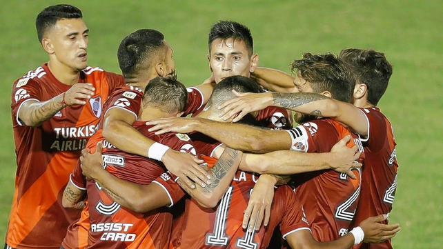 River le ganó a Huracán y es líder de la Zona A