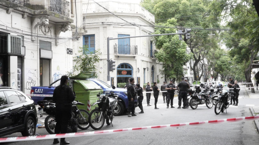 Investigan el hallazgo de posibles restos humanos en tres contenedores del microcentro