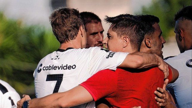 Colón dio un pase adelante ante Patronato.