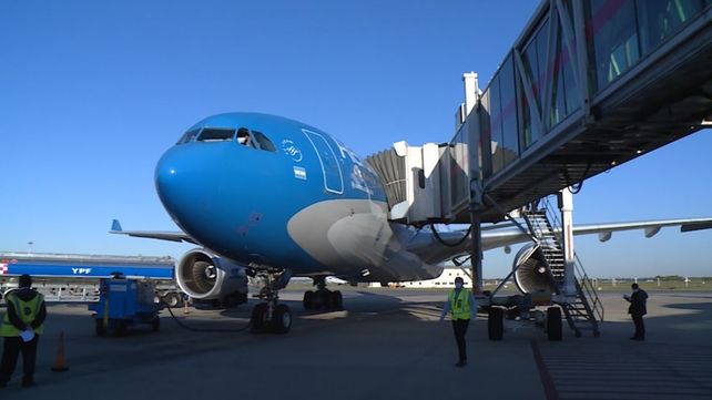 Vuelo especial de Aerolíneas a Barcelona por los varados
