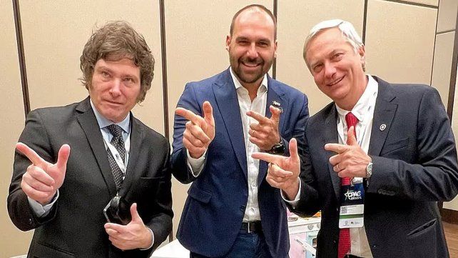 Javier Milei con Eduardo Bolsonaro y el chileno José María Kast