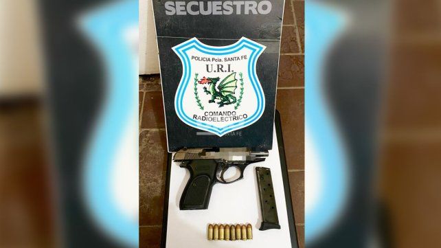 El arma hallada junto a la escuela República de Bolivia