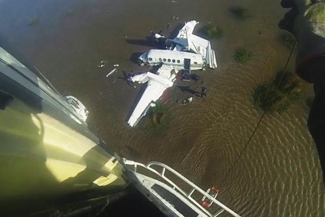 El avión siniestrado en el río de La Plata.
