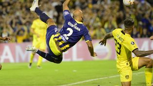 Quintana define de zurda y con ese gol Central debutó en la Libertadores con un triunfo, contra Peñarol.