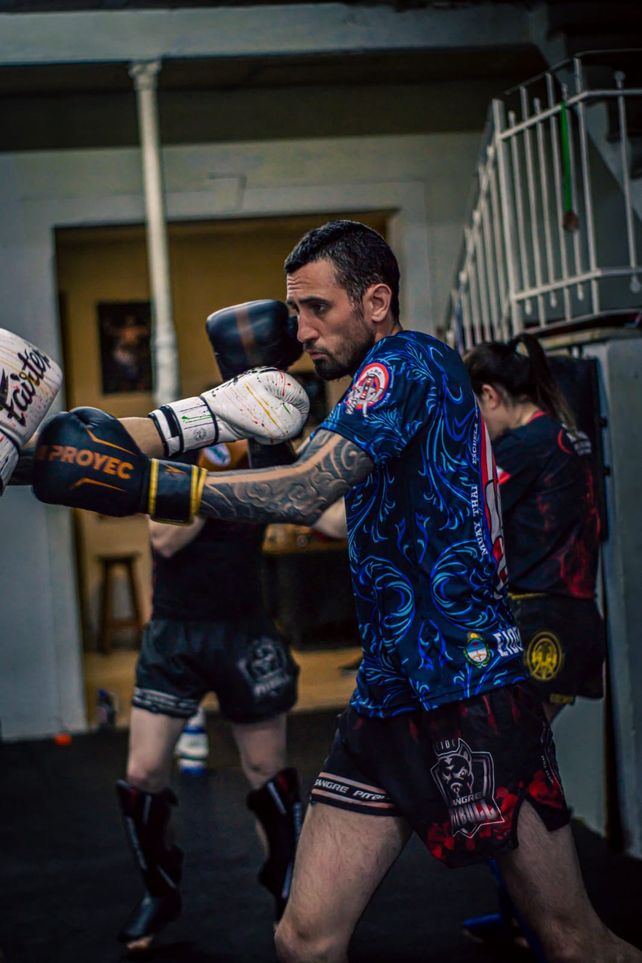 Esteban Povrzenic se entrena muy fuerte para llegar de la mejor manera al Mundial.