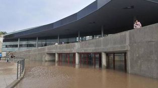 C&oacute;rdoba: por la lluvias se inund&oacute; el subsuelo de un hospital y la nueva terminal de &oacute;mnibus
