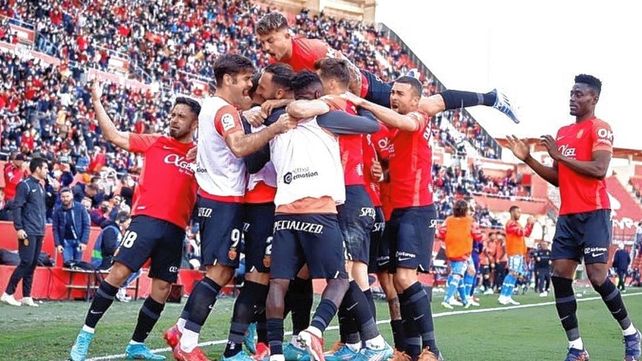Mallorca metió una&nbsp; gran victoria al doblegar 1-0 a Atlético de Madrid.