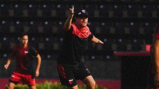 Colón ya piensa en Acassuso y perfila varios cambios con la incertidumbre sobre Medrán