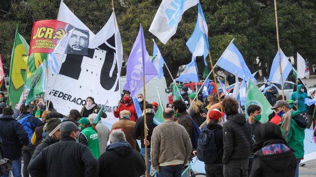 Vicentin: fuerte respaldo en el Monumento a la Bandera a la intervención estatal