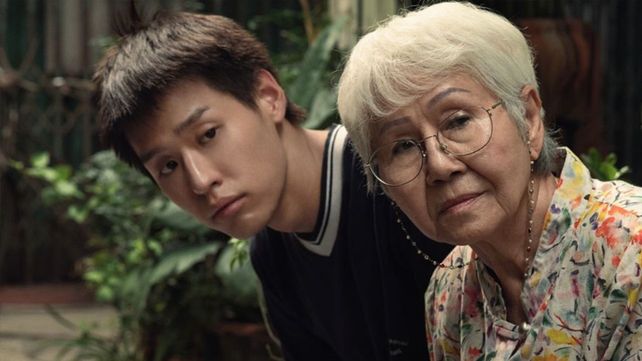 Cómo hacer millones antes de que muera la abuela. Un éxito en Asia que