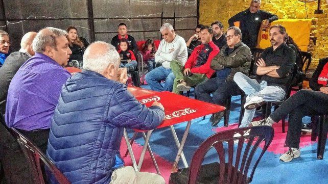 Sangre de Campeones realiza una reunión informativa sobre Colón
