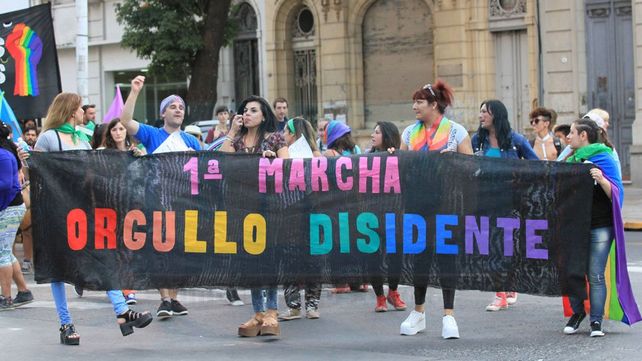 Se realizó en Paraná la primera Marcha del Orgullo Disidente
