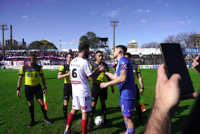 Argentino y Central Córdoba ya juegan en el Olaeta.