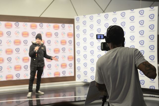 Cientos de rosarinos se sumaron a la propuesta de estar con Tinelli