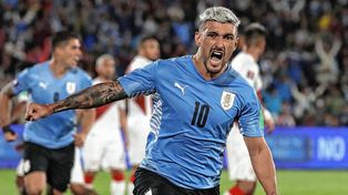 Uruguay ganó de local en el Centenario.