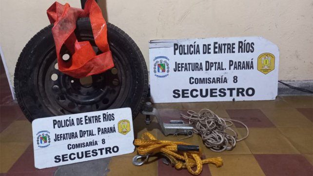 Ocurrió en Paraná. Además de la rueda llevaban otros elementos: linga