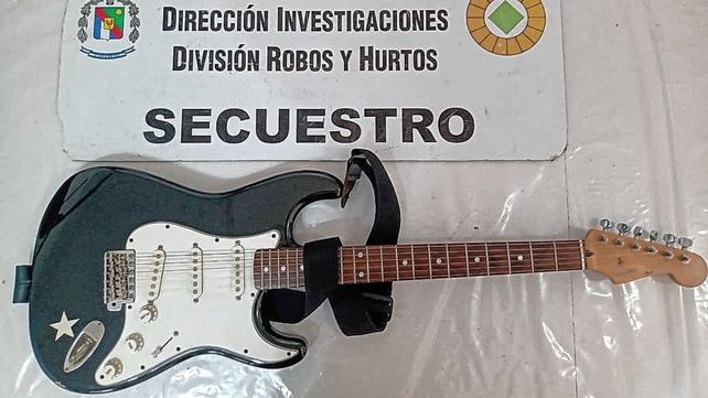 La guitarra eléctrica estaba en un domicilio del barrio Pirola de Paraná