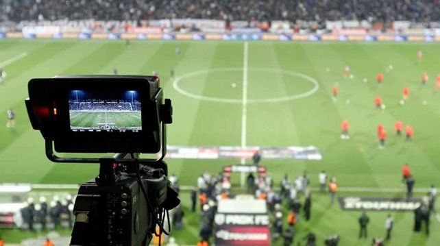 Adorni aseguró que la TV Pública transmitirá el Mundial 2026