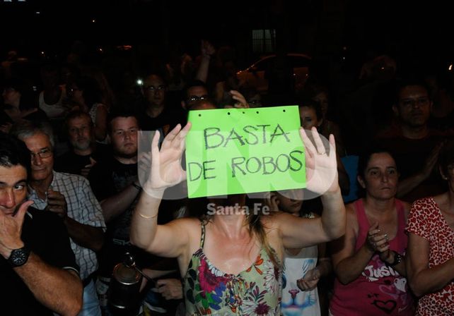 Fomento 9 de Julio: en una cuadra robaron ocho locales comerciales