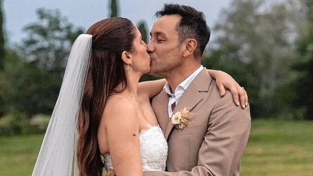 Luciano Pereyra junto a Julia Rezzuto.