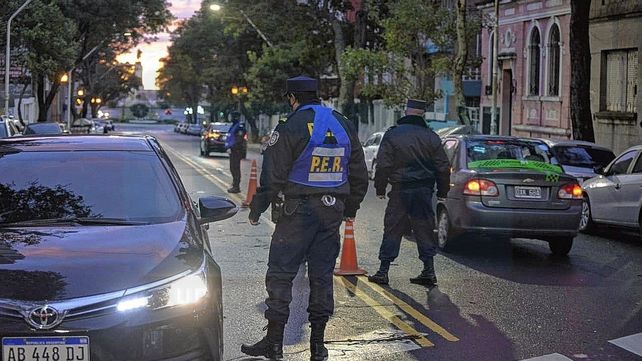 Empezaron los controles para hacer cumplir el confinamiento