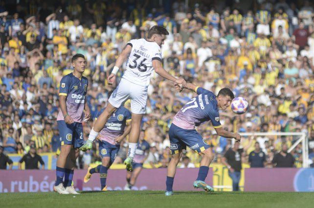 Central se despidió delante de sus hinchas con un pobre empate ante Colón. Una foto de lo que vivió durante el semestre.
