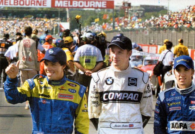 Los tres debutantes del 2020. El platense junto a Jenson Button (campeón 2009) y Nick Heidfeld.