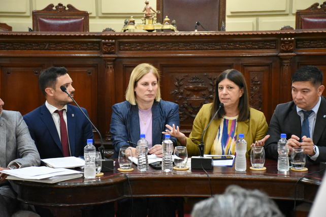 La vicegobernadora Gisela Scaglia (titular del Senado) y la presidenta de Diputados