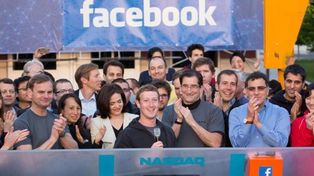 Facebook cumple diez años convertida en usina de dinero y con un público de más edad