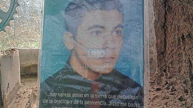Santito protector. Así es considerado Víctor Schiavoni