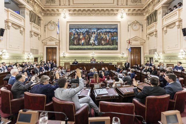 Convención Reformadora en Santa Fe: este lunes comenzaron las reuniones de comisiones por temáticas Convención Reformadora en Santa Fe: este lunes comenzaron las reuniones de comisiones por temáticas